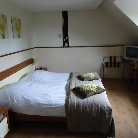 Des Tilleuls Hotell Smuid